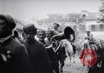 Standbild Anreise von Prinz Mirko Scutari Albanien, 1913, aus Sekunde 35 historischem Filmmaterial Videoclip 65675025865