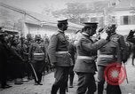 Standbild Anreise von Prinz Mirko Scutari Albanien, 1913, aus Sekunde 60 historischem Filmmaterial Videoclip 65675025865