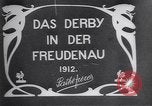 Image course de chevaux Derby en Autriche Vienne Autriche Freudenau, 1912, de la seconde 3 séquences d'archives historiques vidéo 65675025869