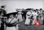 Image course de chevaux Derby en Autriche Vienne Autriche Freudenau, 1912, de la seconde 35 séquences d'archives historiques vidéo 65675025869