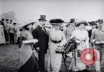 Image course de chevaux Derby en Autriche Vienne Autriche Freudenau, 1912, de la seconde 38 séquences d'archives historiques vidéo 65675025869
