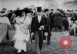 Image course de chevaux Derby en Autriche Vienne Autriche Freudenau, 1912, de la seconde 41 séquences d'archives historiques vidéo 65675025869