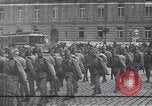 Standbild Mobilisierung von Soldaten Wien Österreich, 1914, aus Sekunde 28 historischem Filmmaterial Videoclip 65675025879