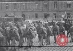 Standbild Mobilisierung von Soldaten Wien Österreich, 1914, aus Sekunde 29 historischem Filmmaterial Videoclip 65675025879