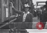 Standbild Mobilisierung von Soldaten Wien Österreich, 1914, aus Sekunde 56 historischem Filmmaterial Videoclip 65675025879
