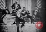 Image danser le Charleston Berlin Allemagne, 1925, de la seconde 6 séquences d'archives historiques vidéo 65675025889