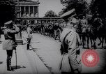 Standbild Herbert Hoover Albert Sarraut Max Schmeling Berlin Deutschland, 1936, aus Sekunde 55 historischem Filmmaterial Videoclip 65675025891