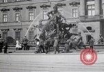 Standbild Springbrunnen und Statue Berlin Deutschland, 1914, aus Sekunde 9 historischem Filmmaterial Videoclip 65675025895