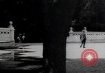 Standbild Springbrunnen und Statue Berlin Deutschland, 1914, aus Sekunde 51 historischem Filmmaterial Videoclip 65675025895