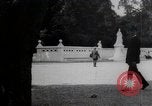 Standbild Springbrunnen und Statue Berlin Deutschland, 1914, aus Sekunde 57 historischem Filmmaterial Videoclip 65675025895