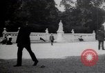 Standbild Springbrunnen und Statue Berlin Deutschland, 1914, aus Sekunde 60 historischem Filmmaterial Videoclip 65675025895