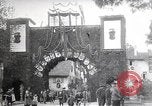 Standbild Denkmal enthüllen Wissembourg Elsass Frankreich, 1909, aus Sekunde 14 historischem Filmmaterial Videoclip 65675025897