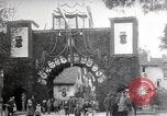 Standbild Denkmal enthüllen Wissembourg Elsass Frankreich, 1909, aus Sekunde 15 historischem Filmmaterial Videoclip 65675025897