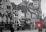 Standbild Denkmal enthüllen Wissembourg Elsass Frankreich, 1909, aus Sekunde 30 historischem Filmmaterial Videoclip 65675025897