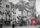 Standbild Denkmal enthüllen Wissembourg Elsass Frankreich, 1909, aus Sekunde 32 historischem Filmmaterial Videoclip 65675025897
