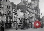 Standbild Denkmal enthüllen Wissembourg Elsass Frankreich, 1909, aus Sekunde 43 historischem Filmmaterial Videoclip 65675025897