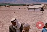 Standbild arabischen Flüchtlinge Israel, 1968, aus Sekunde 12 historischem Filmmaterial Videoclip 65675025902