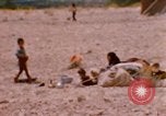 Standbild arabischen Flüchtlinge Israel, 1968, aus Sekunde 16 historischem Filmmaterial Videoclip 65675025902