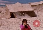 Standbild arabischen Flüchtlinge Israel, 1968, aus Sekunde 30 historischem Filmmaterial Videoclip 65675025902