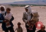 Standbild arabischen Flüchtlinge Israel, 1968, aus Sekunde 35 historischem Filmmaterial Videoclip 65675025902