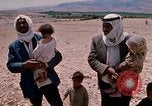 Standbild arabischen Flüchtlinge Israel, 1968, aus Sekunde 36 historischem Filmmaterial Videoclip 65675025902