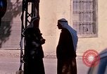 Standbild Menschen in der Stadt Baalbek im Libanon, 1968, aus Sekunde 6 historischem Filmmaterial Videoclip 65675025903