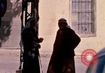 Standbild Menschen in der Stadt Baalbek im Libanon, 1968, aus Sekunde 7 historischem Filmmaterial Videoclip 65675025903