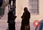 Standbild Menschen in der Stadt Baalbek im Libanon, 1968, aus Sekunde 13 historischem Filmmaterial Videoclip 65675025903