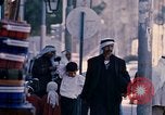 Standbild Menschen in der Stadt Baalbek im Libanon, 1968, aus Sekunde 23 historischem Filmmaterial Videoclip 65675025903