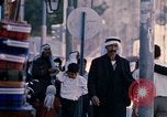 Standbild Menschen in der Stadt Baalbek im Libanon, 1968, aus Sekunde 25 historischem Filmmaterial Videoclip 65675025903