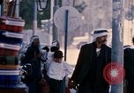 Standbild Menschen in der Stadt Baalbek im Libanon, 1968, aus Sekunde 27 historischem Filmmaterial Videoclip 65675025903