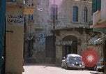 Standbild Menschen in der Stadt Baalbek im Libanon, 1968, aus Sekunde 47 historischem Filmmaterial Videoclip 65675025903