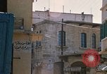 Standbild Menschen in der Stadt Baalbek im Libanon, 1968, aus Sekunde 49 historischem Filmmaterial Videoclip 65675025903