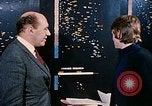 Standbild zwei grüne Plan technische Mitarbeiter Beirut Libanon, 1968, aus Sekunde 40 historischem Filmmaterial Videoclip 65675025907
