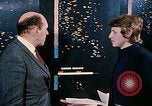 Standbild zwei grüne Plan technische Mitarbeiter Beirut Libanon, 1968, aus Sekunde 41 historischem Filmmaterial Videoclip 65675025907