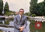 Immagine di Banca di fiume Regno Unito, 1968, secondo 10 filmato di repertorio 65675025909