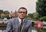 Immagine di Banca di fiume Regno Unito, 1968, secondo 30 filmato di repertorio 65675025909