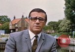 Immagine di Banca di fiume Regno Unito, 1968, secondo 33 filmato di repertorio 65675025909
