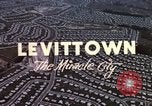 Standbild Stadt Levittown Bucks County Pennsylvania United States USA, 1959, aus Sekunde 13 historischem Filmmaterial Videoclip 65675025920