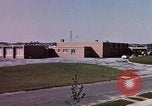Standbild Stadt Levittown Bucks County Pennsylvania United States USA, 1959, aus Sekunde 30 historischem Filmmaterial Videoclip 65675025920