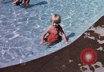 Standbild Stadt Levittown Bucks County Pennsylvania United States USA, 1959, aus Sekunde 35 historischem Filmmaterial Videoclip 65675025920