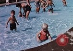 Standbild Stadt Levittown Bucks County Pennsylvania United States USA, 1959, aus Sekunde 39 historischem Filmmaterial Videoclip 65675025920