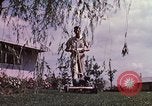 Standbild Suburbia und suburbanen Lebensstil in Levittown Bucks County Pennsylvania United States USA, 1959, aus Sekunde 36 historischem Filmmaterial Videoclip 65675025921