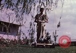 Standbild Suburbia und suburbanen Lebensstil in Levittown Bucks County Pennsylvania United States USA, 1959, aus Sekunde 37 historischem Filmmaterial Videoclip 65675025921