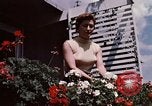 Standbild Suburbia und suburbanen Lebensstil in Levittown Bucks County Pennsylvania United States USA, 1959, aus Sekunde 55 historischem Filmmaterial Videoclip 65675025921