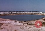 Immagine di La vita sociale degli anni cinquanta Levittown sobborgo precoce Bucks County Pennsylvania United States USA, 1959, secondo 9 filmato di repertorio 65675025922