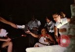 Immagine di La vita sociale degli anni cinquanta Levittown sobborgo precoce Bucks County Pennsylvania United States USA, 1959, secondo 19 filmato di repertorio 65675025922