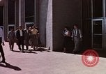 Immagine di La vita sociale degli anni cinquanta Levittown sobborgo precoce Bucks County Pennsylvania United States USA, 1959, secondo 41 filmato di repertorio 65675025922