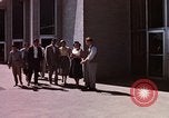 Immagine di La vita sociale degli anni cinquanta Levittown sobborgo precoce Bucks County Pennsylvania United States USA, 1959, secondo 43 filmato di repertorio 65675025922