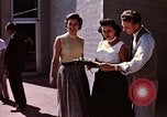 Immagine di La vita sociale degli anni cinquanta Levittown sobborgo precoce Bucks County Pennsylvania United States USA, 1959, secondo 46 filmato di repertorio 65675025922